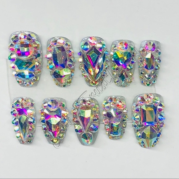 JEWELS 💎- SHORT COFFIN PRESS ON NAILS - Picture 3 of 12